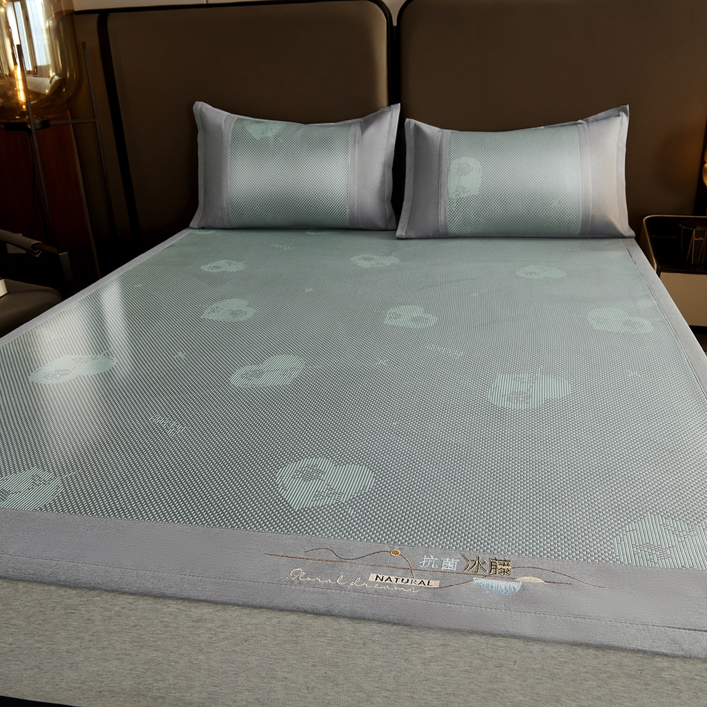 91家纺网 家纺一手货源 找家纺 青雅席业 2026新款防滑3D复合冰藤凉席三件套 冰藤-心心相印-绿