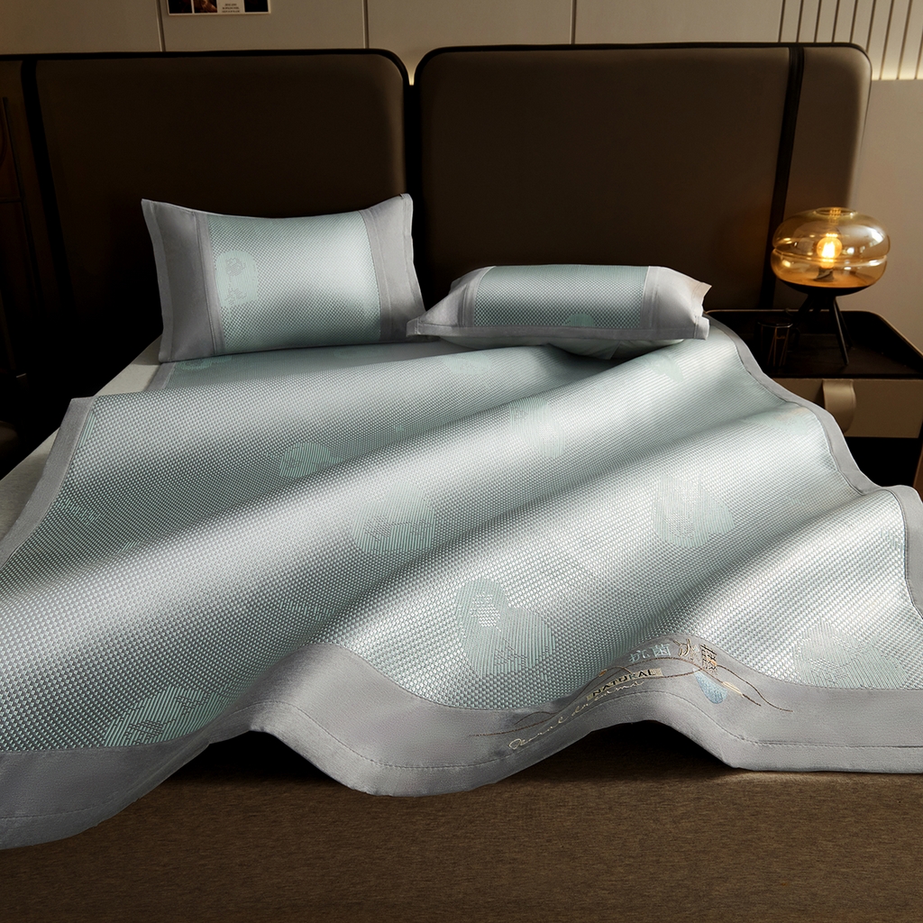 91家纺网 家纺一手货源 找家纺 青雅席业 2026新款防滑3D复合冰藤凉席三件套 冰藤-心心相印-绿