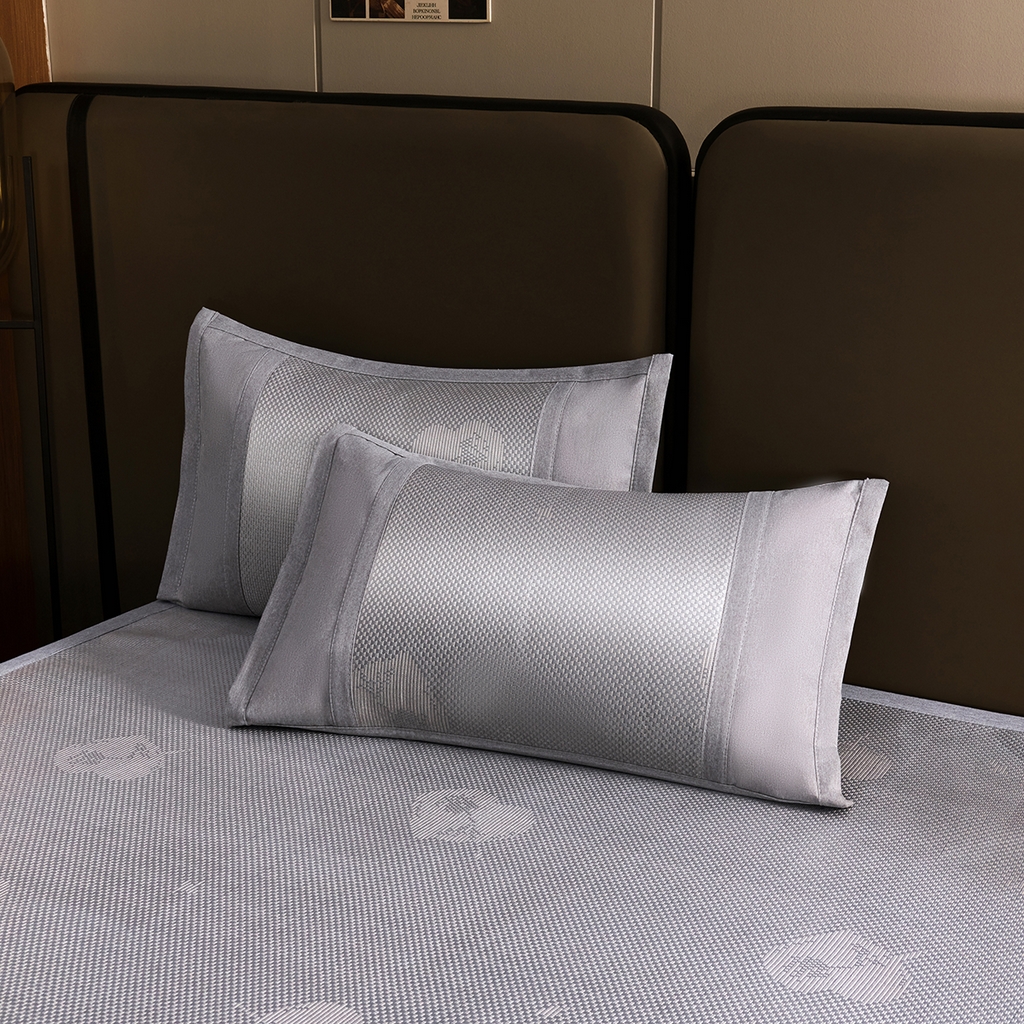 91家纺网 家纺一手货源 找家纺 青雅席业 2026新款防滑3D复合冰藤凉席三件套 冰藤-心心相印-灰