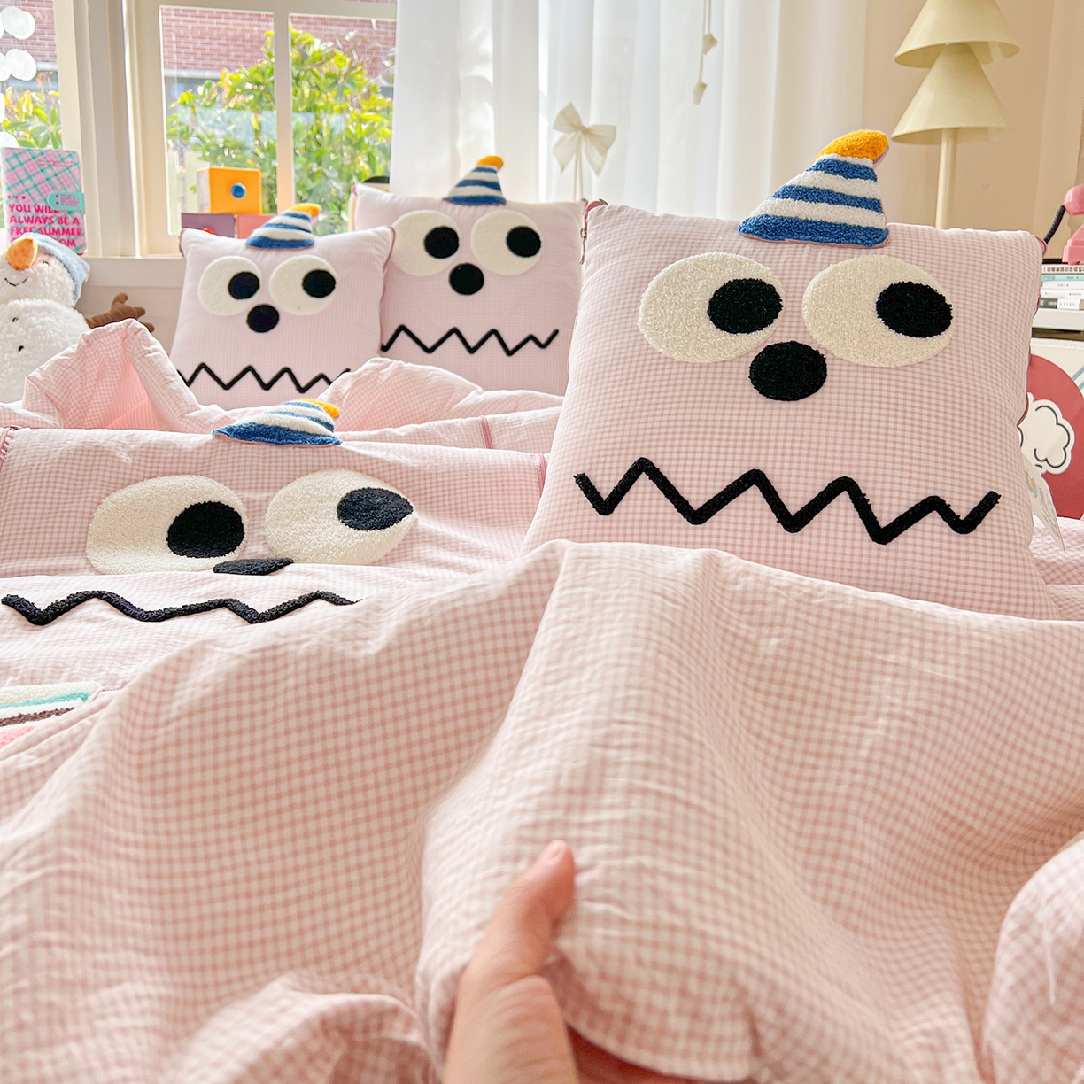 91家纺网 家纺一手货源 找家纺 （总）古本家居 2026新款四季款水洗哈吉米抱枕被