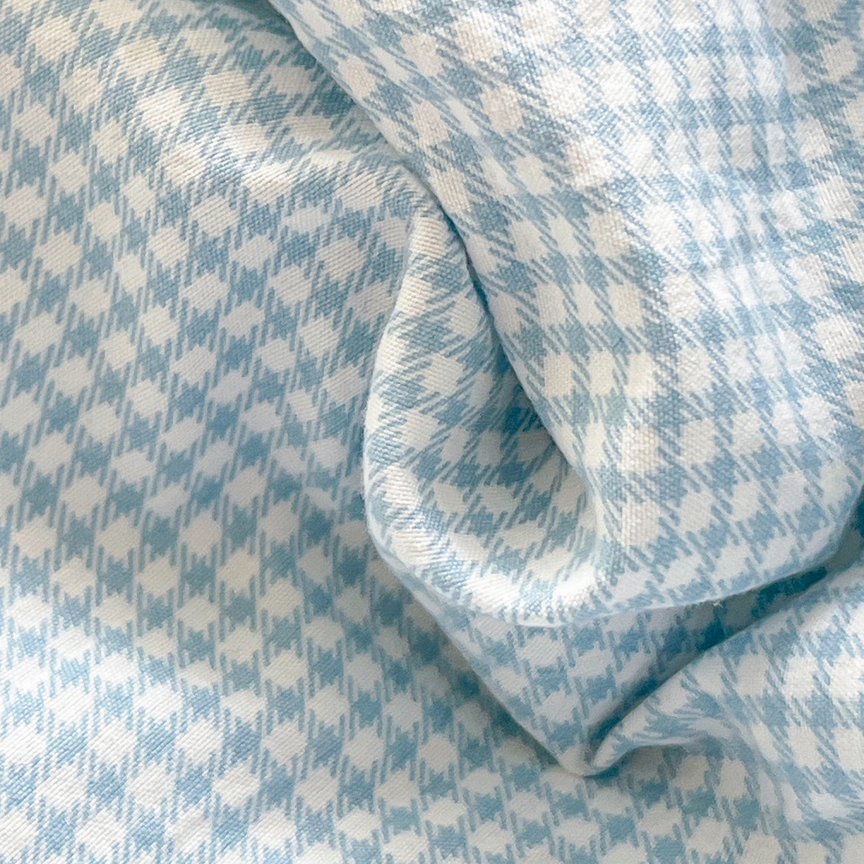 91家纺网 家纺一手货源 找家纺 古本家居 2026新款四季款水洗哈吉米抱枕被 四季立体哈吉米蓝格