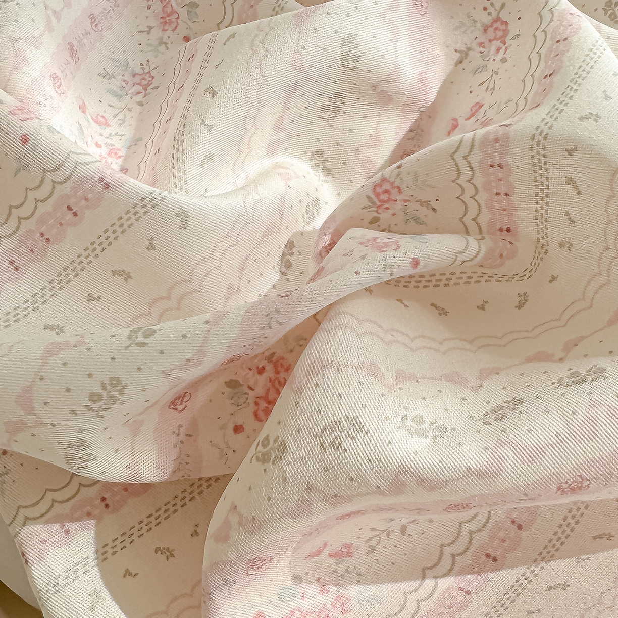 91家纺网 家纺一手货源 找家纺 铺尚美家纺 2026新款12868新疆全棉纯棉印花四件套（提供质检报告 浅纹蓝-粉