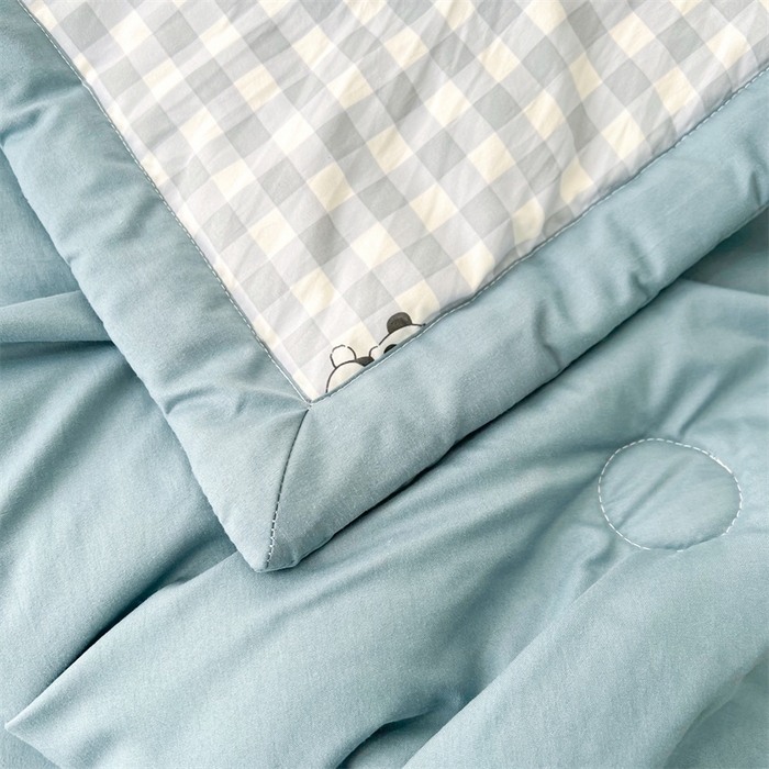 91家纺网 家纺一手货源 找家纺 爱屋及屋 2026新款小清新水洗棉棉花夏被夏凉被空调被 蓝格子熊猫