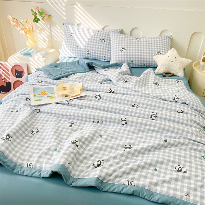 91家纺网 家纺一手货源 找家纺 爱屋及屋 2026新款小清新水洗棉棉花夏被夏凉被空调被 蓝格子熊猫