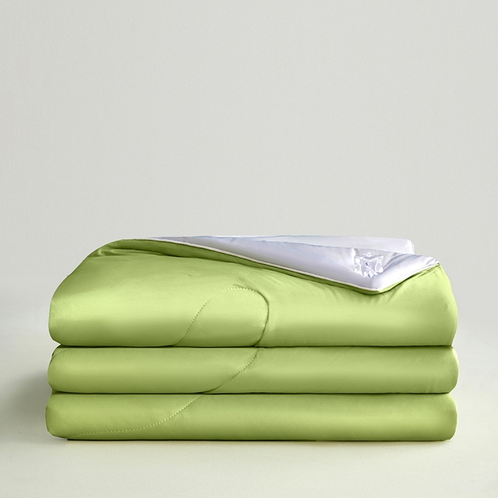 91家纺网 家纺一手货源 找家纺 沐晴家纺 2026新款A类氨纶凉感丝双拼纯色空调被大豆夏被 蜜瓜绿灰