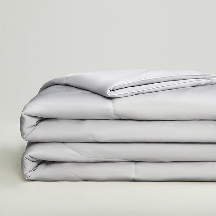 91家纺网 家纺一手货源 找家纺 沐晴家纺 2026新款A类氨纶凉感丝双拼纯色空调被大豆夏被 冰灰