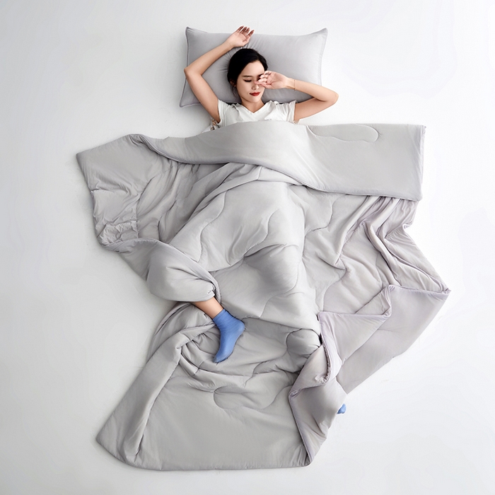 91家纺网 家纺一手货源 找家纺 沐晴家纺 2026新款A类氨纶凉感丝双拼纯色空调被大豆夏被 冰灰