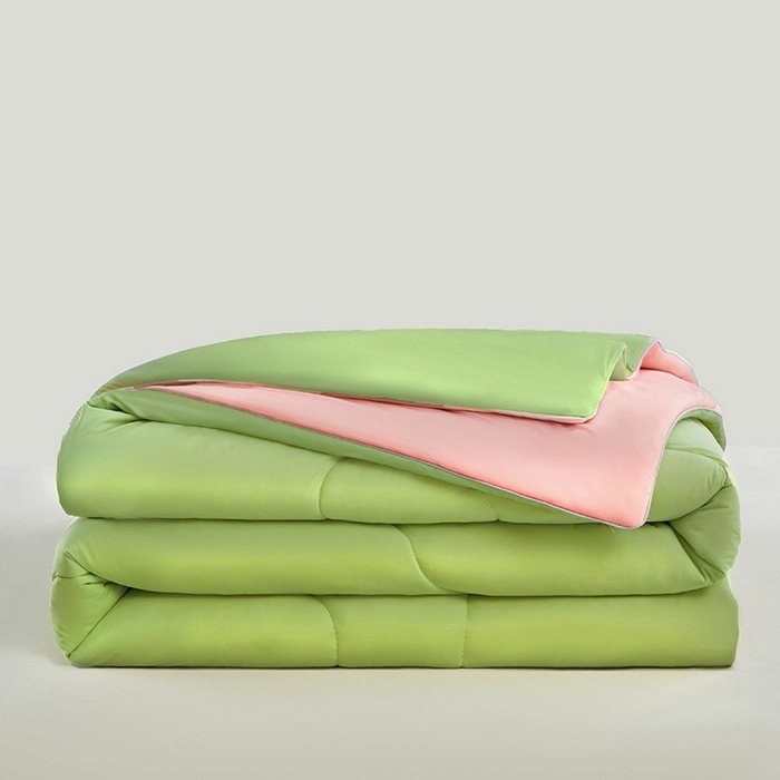 91家纺网 家纺一手货源 找家纺 沐晴家纺 2026新款A类氨纶凉感丝双拼纯色空调被大豆夏被 蜜瓜绿粉