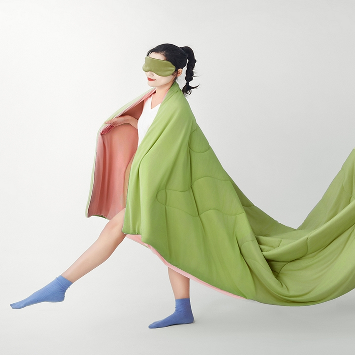 91家纺网 家纺一手货源 找家纺 沐晴家纺 2026新款A类氨纶凉感丝双拼纯色空调被大豆夏被 蜜瓜绿粉