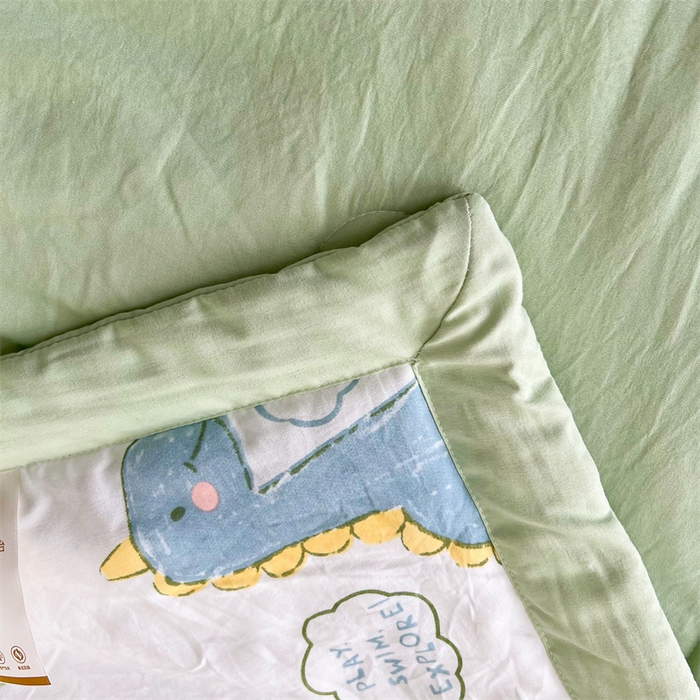 91家纺网 家纺一手货源 找家纺 爱屋及屋 2026新款小清新水洗棉棉花夏被夏凉被空调被 绿色恐龙