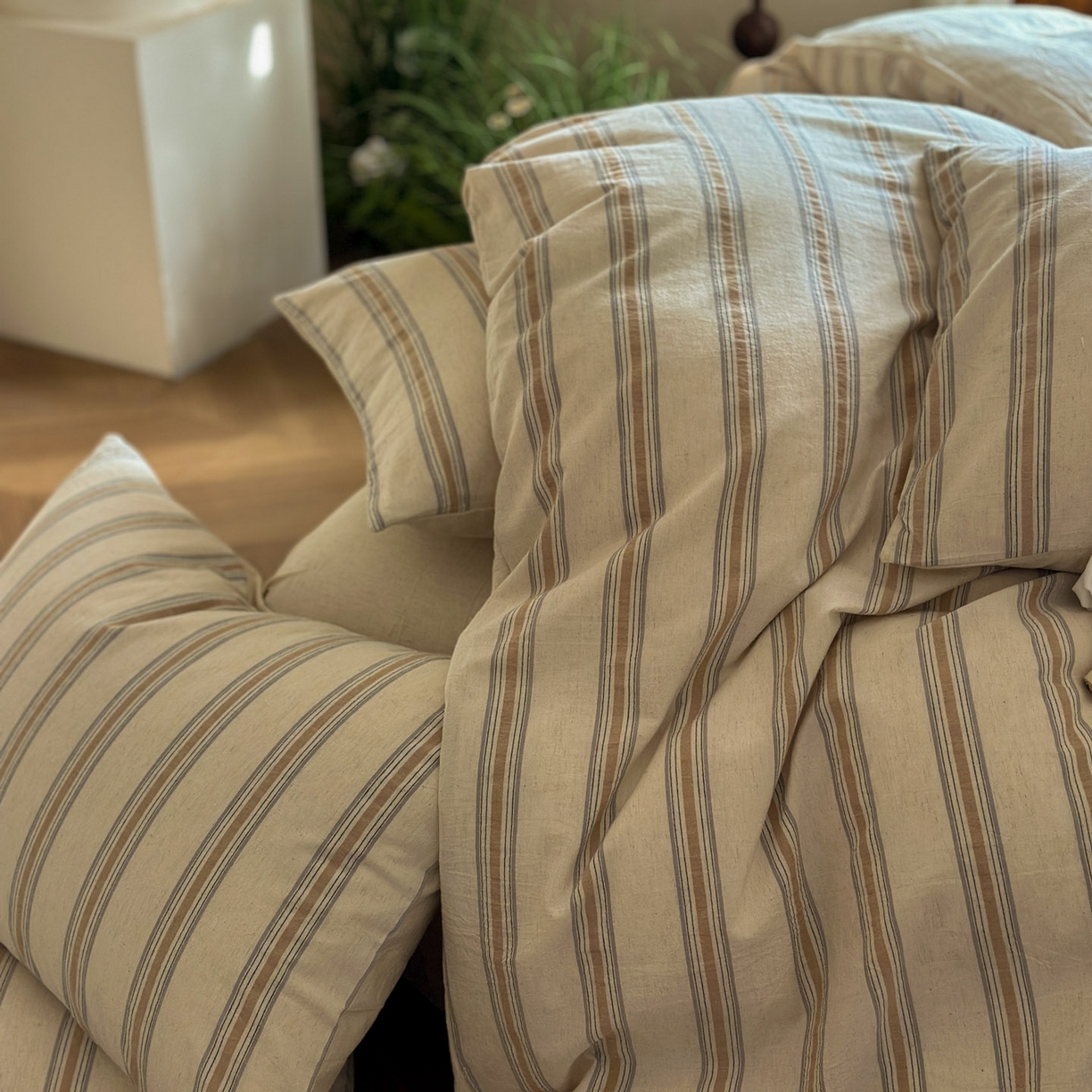 91家纺网 家纺一手货源 找家纺 田野 2026新款全棉棉麻四件套-条纹系列 禾风 卡其