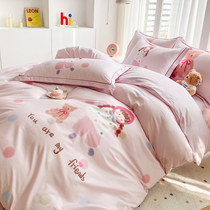 91家纺网 家纺一手货源 找家纺 眷恋家纺 2026新款全棉小清新铂金棉13376卡通三件套四件套 小不点-粉