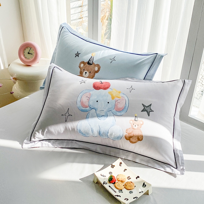 91家纺网 家纺一手货源 找家纺 眷恋家纺 2026新款全棉小清新铂金棉13376卡通三件套四件套 莫莉-米