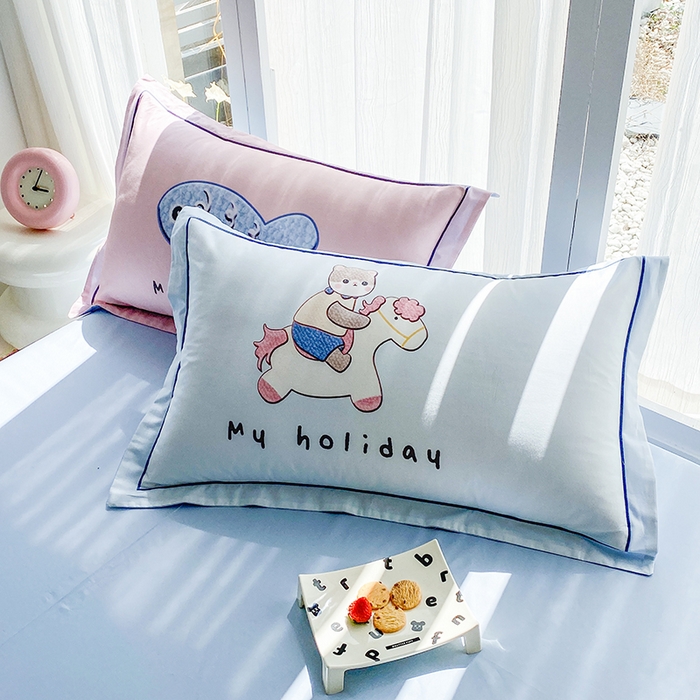 91家纺网 家纺一手货源 找家纺 眷恋家纺 2026新款全棉小清新铂金棉13376卡通三件套四件套 花与寻-灰