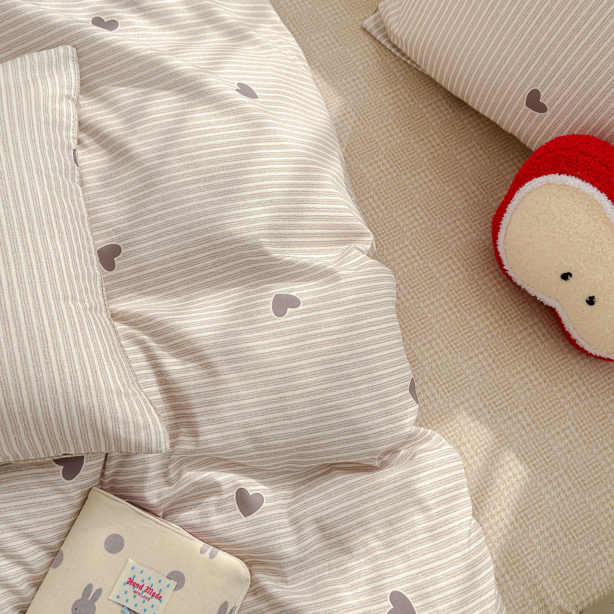 91家纺网 家纺一手货源 找家纺 铺尚美家纺 2026新款12868新疆全棉纯棉印花四件套（提供质检报告 心动回忆