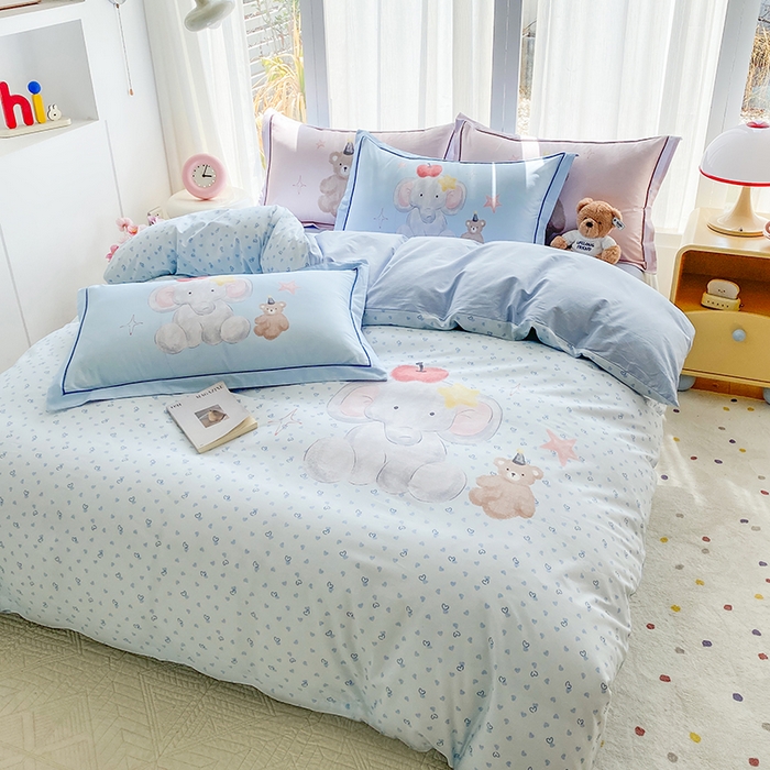 91家纺网 家纺一手货源 找家纺 眷恋家纺 2026新款全棉小清新铂金棉13376卡通三件套四件套 莫莉-兰