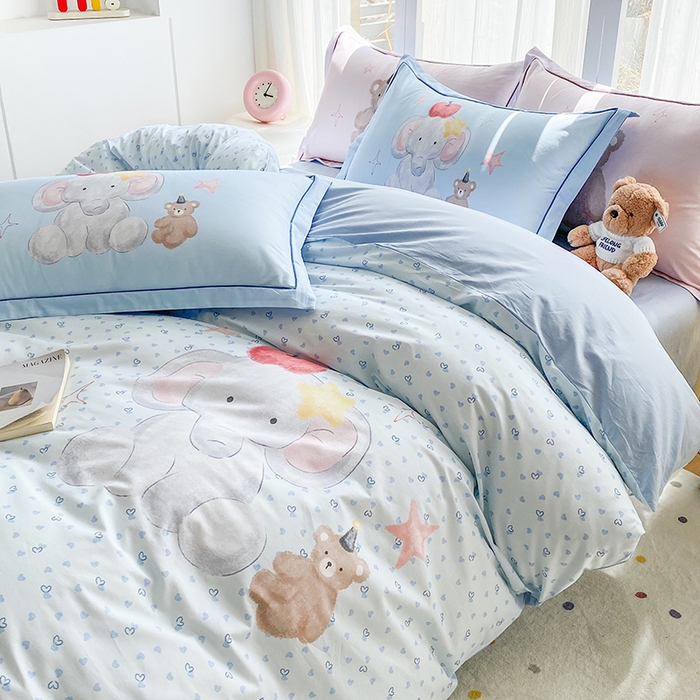 91家纺网 家纺一手货源 找家纺 眷恋家纺 2026新款全棉小清新铂金棉13376卡通三件套四件套 莫莉-兰