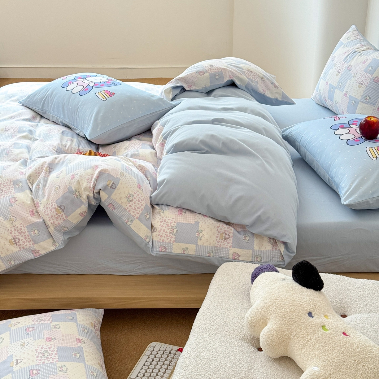 91家纺网 家纺一手货源 找家纺 RYB红黄兰 2026新款ins风全棉卡通纯棉三件套四件套 蝴蝶喵喵