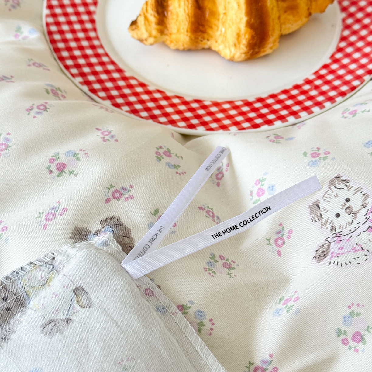 91家纺网 家纺一手货源 找家纺 RYB红黄兰 2026新款ins风全棉卡通纯棉三件套四件套 花园马尔济斯