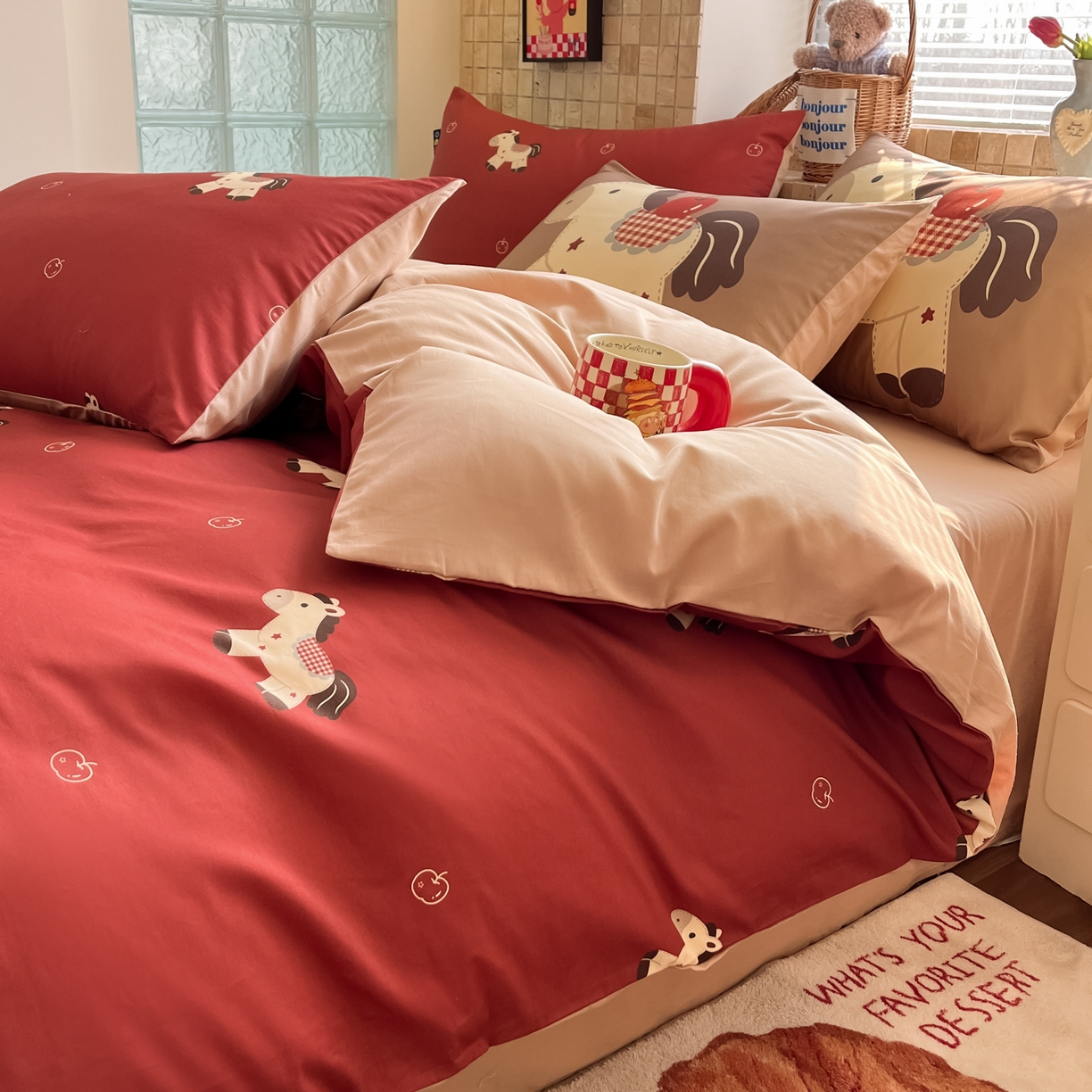 91家纺网 家纺一手货源 找家纺 RYB红黄兰 2026新款ins风全棉卡通纯棉三件套四件套 平安果小马