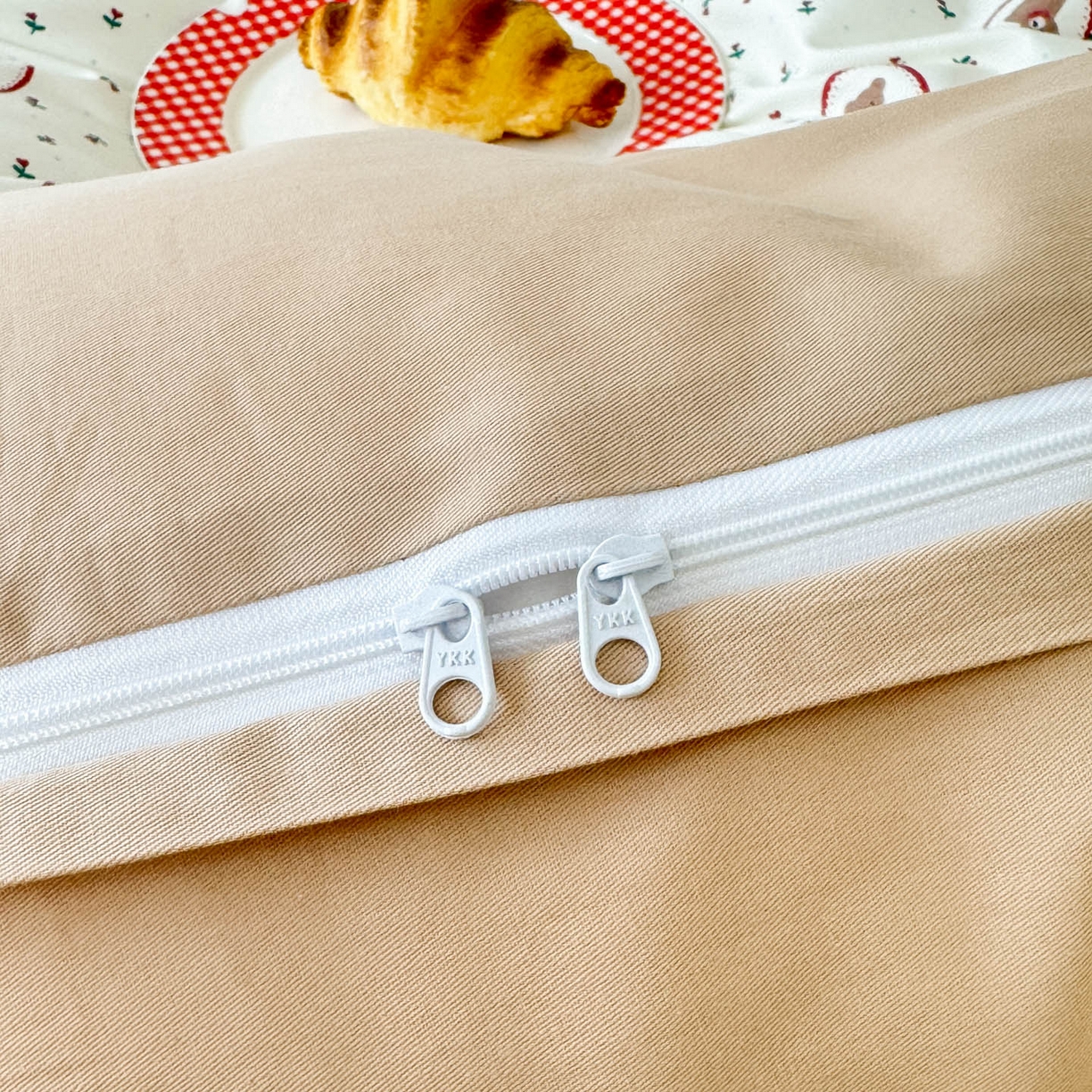 91家纺网 家纺一手货源 找家纺 RYB红黄兰 2026新款ins风全棉卡通纯棉三件套四件套 绿野仙棕熊