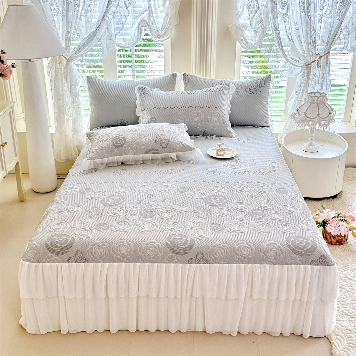 91家纺网 家纺一手货源 找家纺 绒棉世家 2026新款A类凉感豆豆席三件套床裙款软席子 花韵-山灰