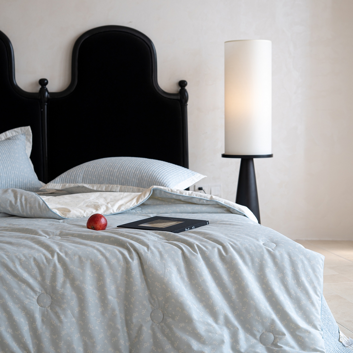 91家纺网 家纺一手货源 找家纺 床盖工厂店 2026新款双面全棉填充大豆棉春秋被夏被子被芯 花千束