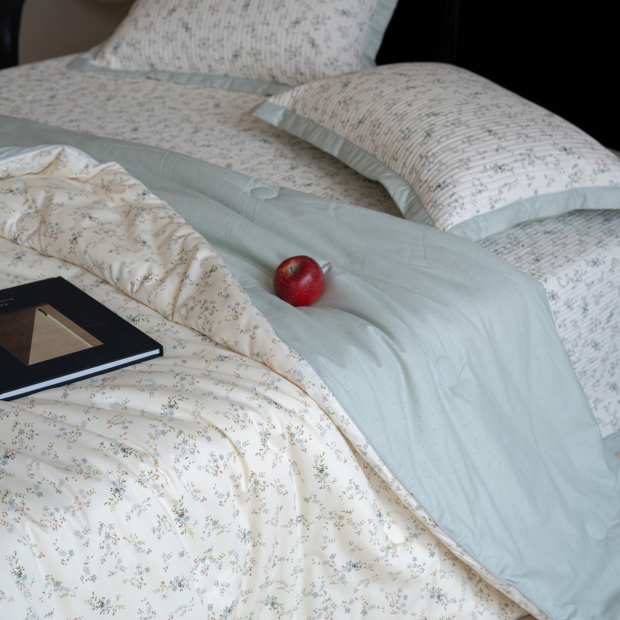 91家纺网 家纺一手货源 找家纺 床盖工厂店 2026新款双面全棉填充大豆棉春秋被夏被子被芯 暮色