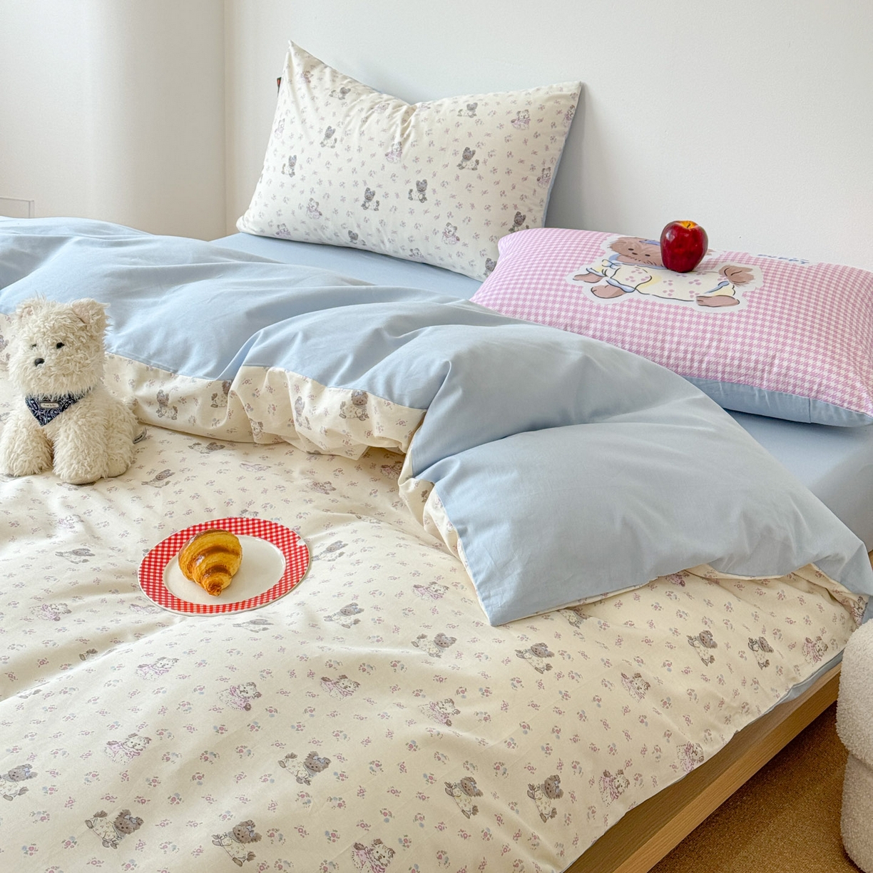 91家纺网 家纺一手货源 找家纺 RYB红黄兰 2026新款ins风全棉卡通纯棉三件套四件套 花园马尔济斯