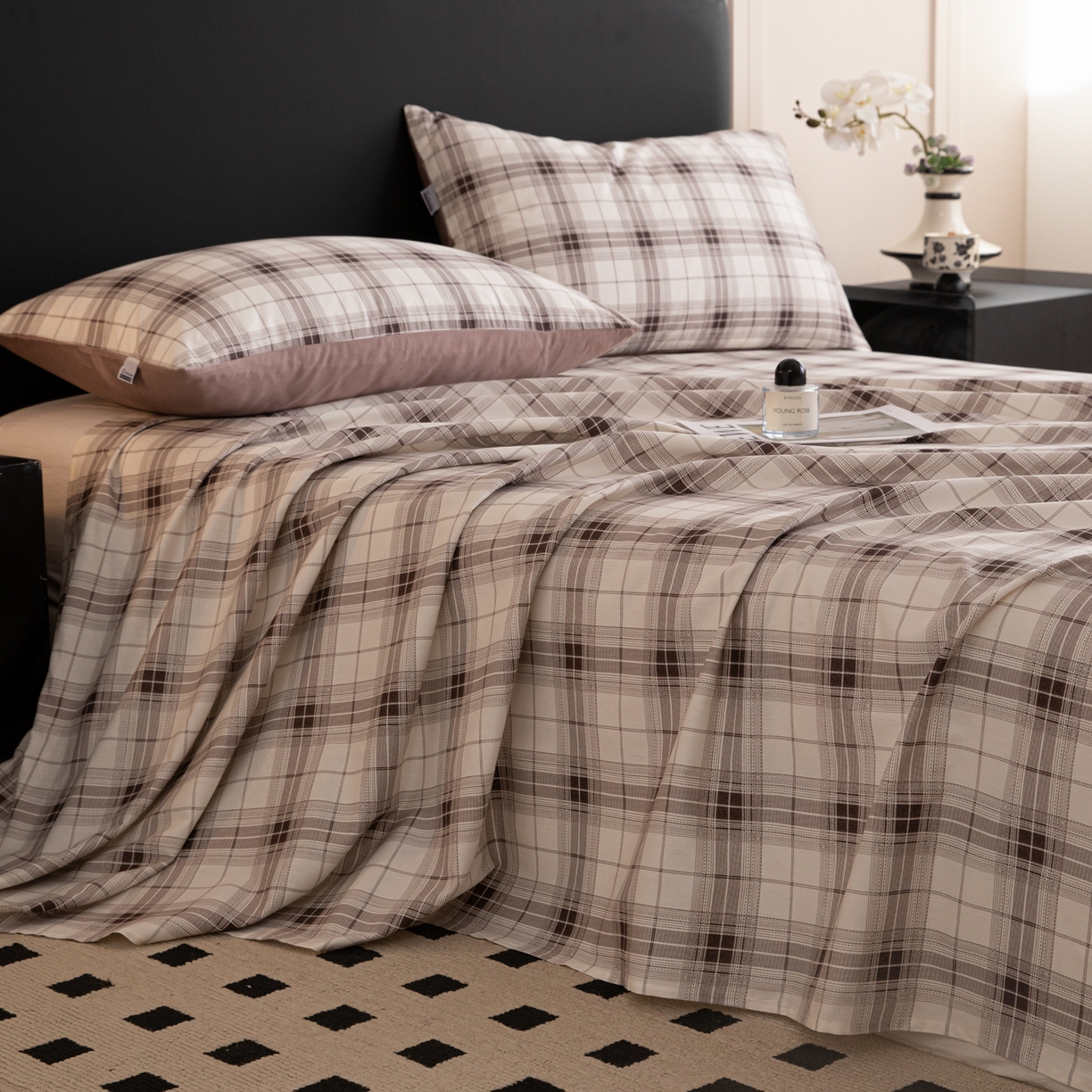 91家纺网 家纺一手货源 找家纺 女子家纺 2026新款40支13070全棉纯棉简约格子A版单床单床单单件 英伦-棕咖