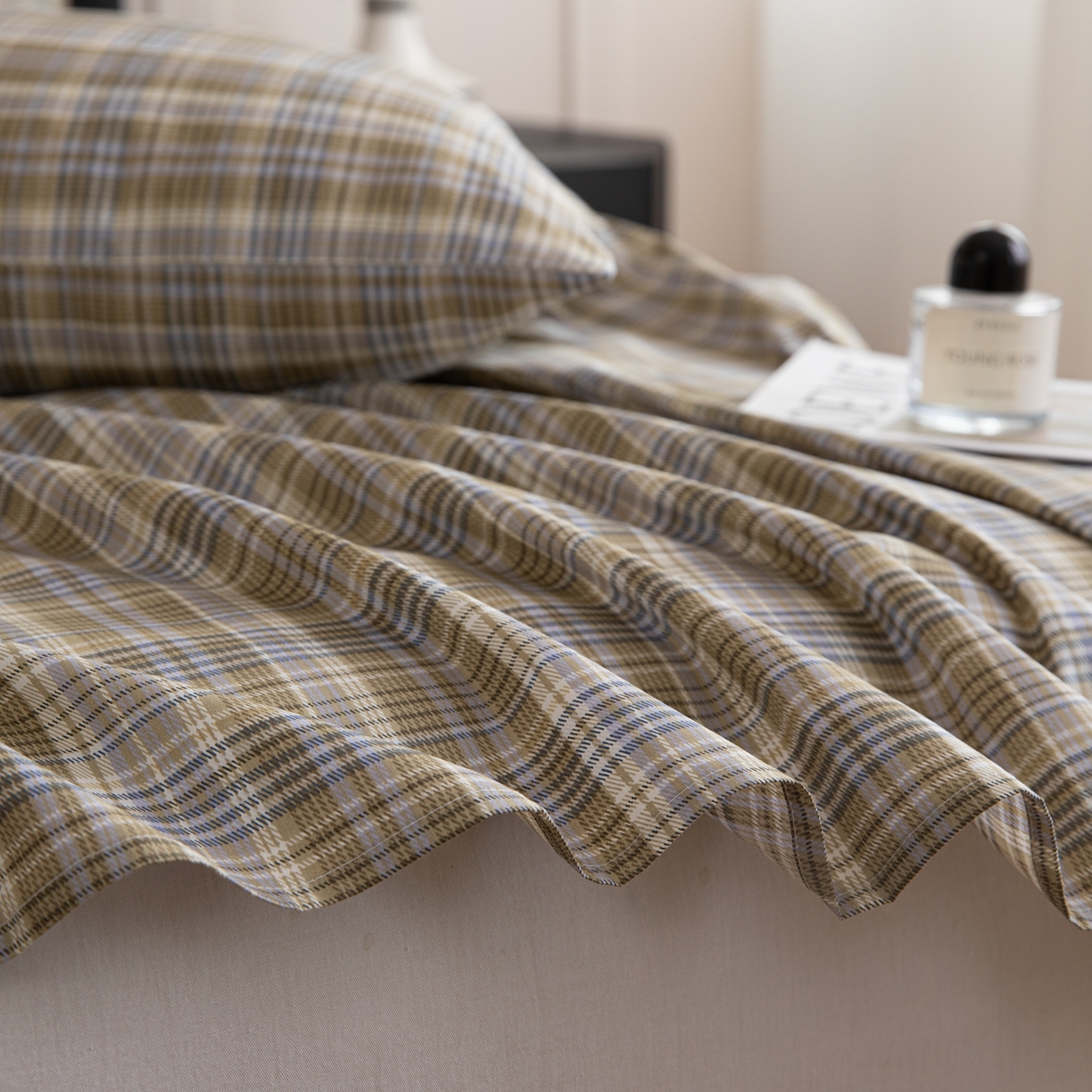 91家纺网 家纺一手货源 找家纺 女子家纺 2026新款40支13070全棉纯棉简约格子A版单床单床单单件 抹茶格