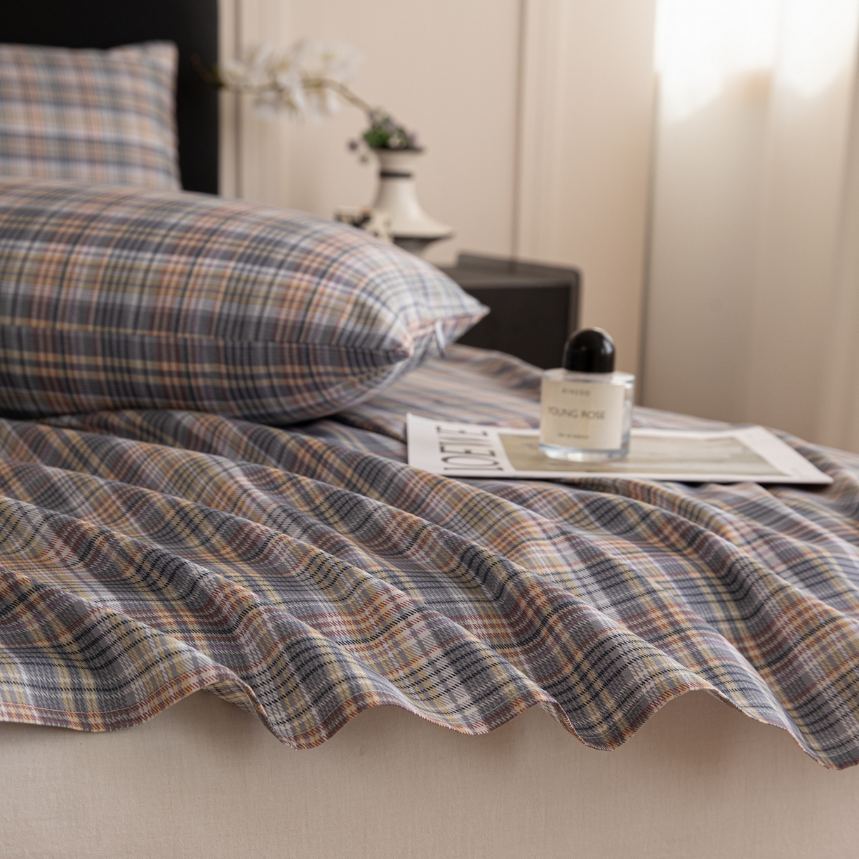 91家纺网 家纺一手货源 找家纺 女子家纺 2026新款40支13070全棉纯棉简约格子A版单床单床单单件 雾蓝格