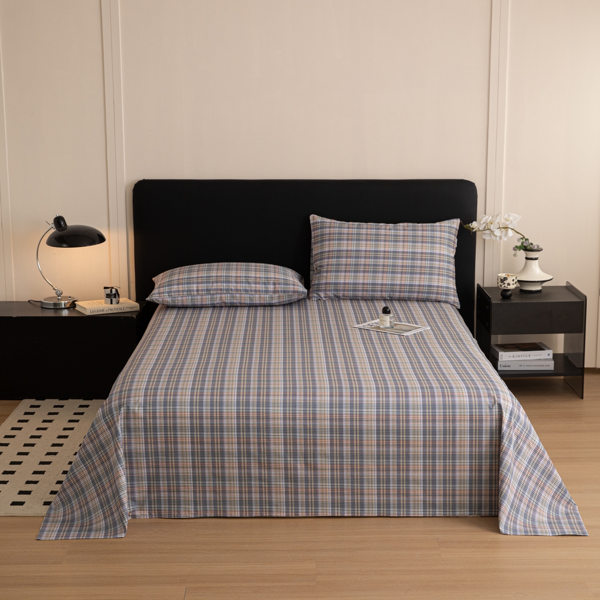 91家纺网 家纺一手货源 找家纺 女子家纺 2026新款40支13070全棉纯棉简约格子A版单床单床单单件 雾蓝格