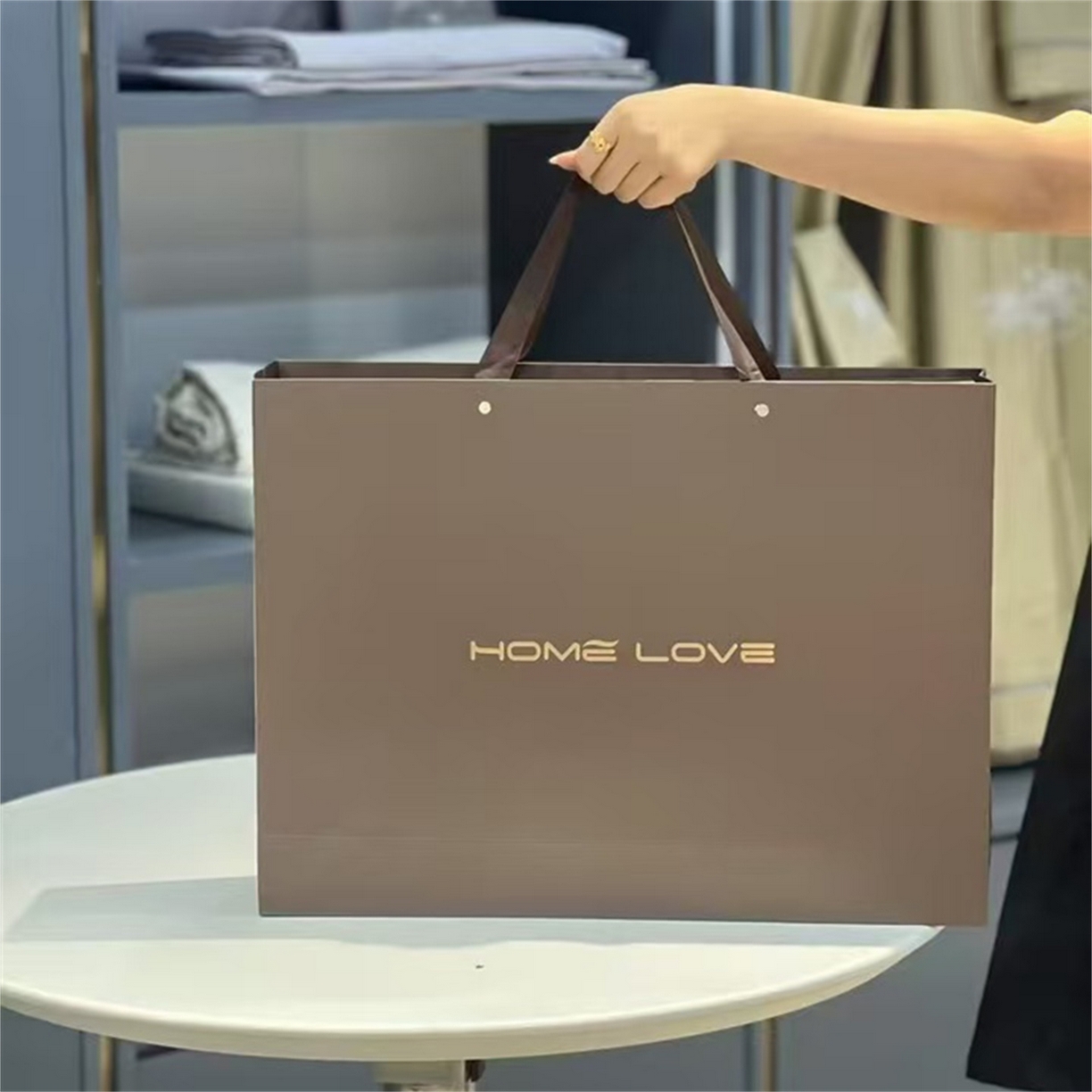 91家纺网 家纺一手货源 找家纺 （总）芯丝路家纺 2026春夏新款初棉纯色绣花四件套(宽边嵌线工艺款）-枫锦