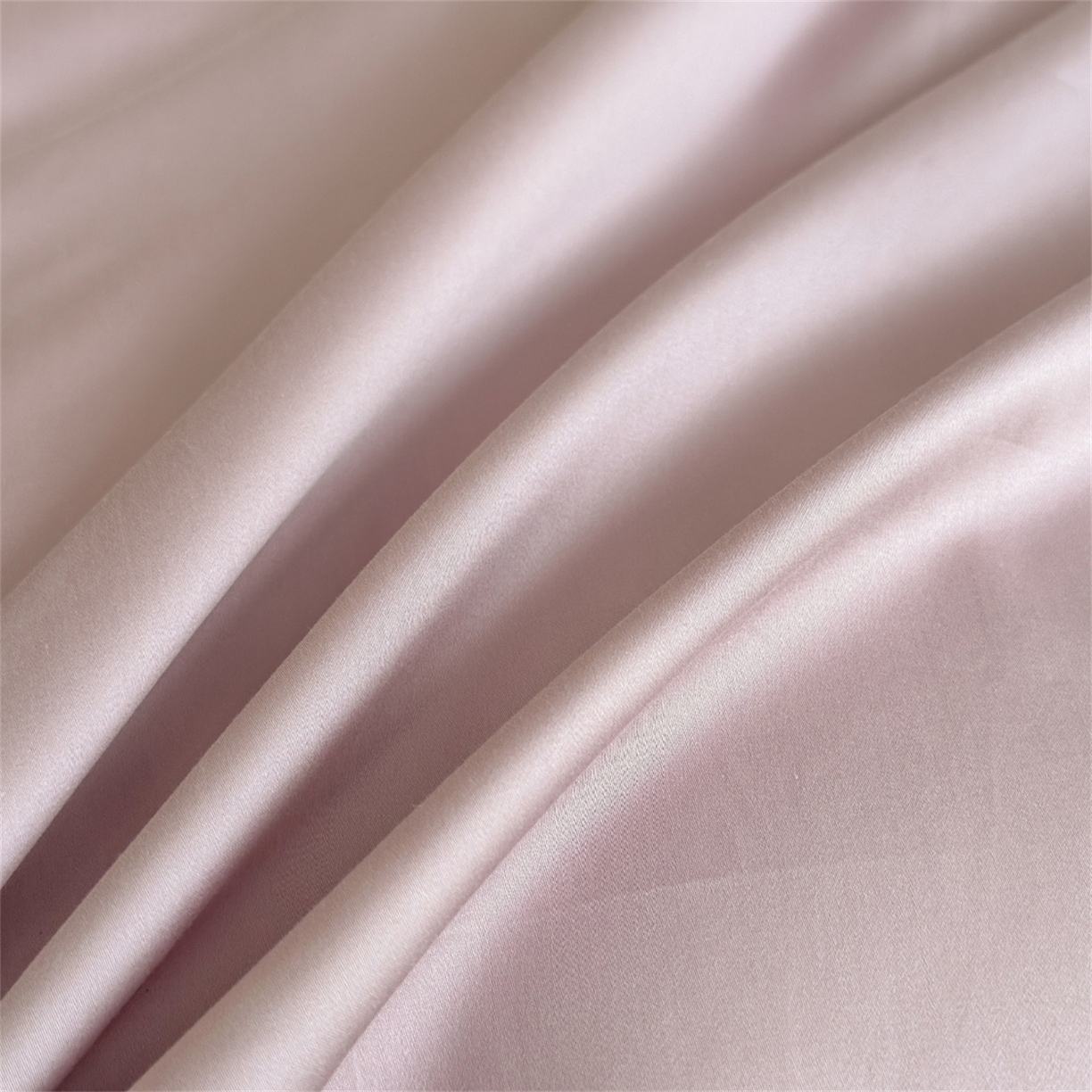 91家纺网 家纺一手货源 找家纺 （总）芯丝路家纺 2026春夏新款初棉纯色绣花四件套(宽边嵌线工艺款）-枫锦