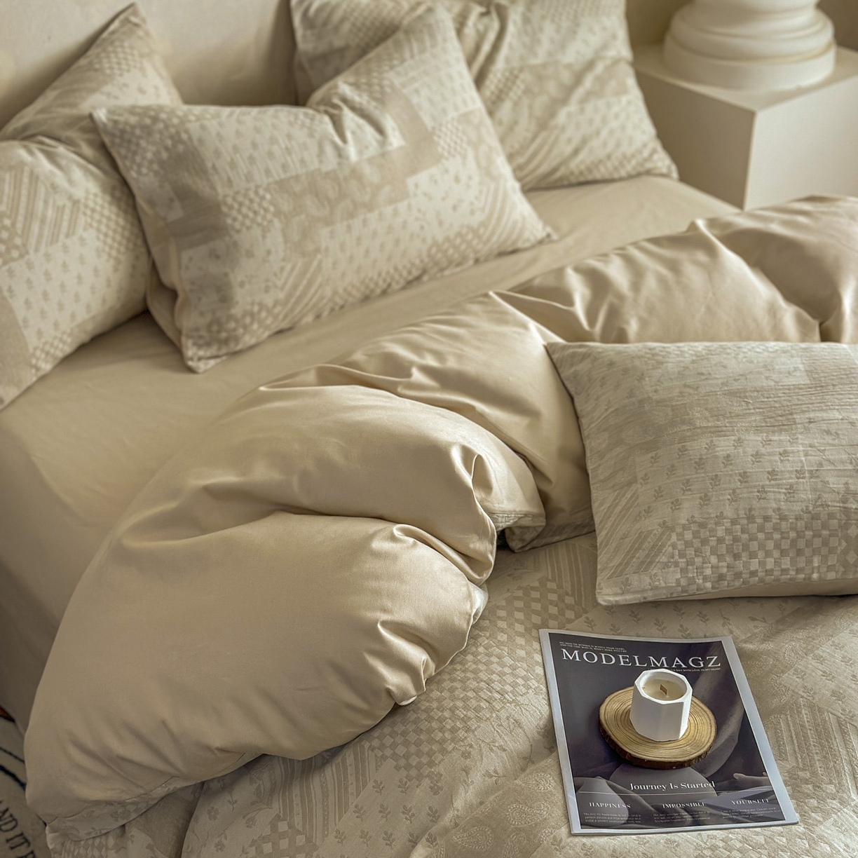 91家纺网 家纺一手货源 找家纺 田野 2026新款全棉水洗提花三层纱四件套 浮光 米驼