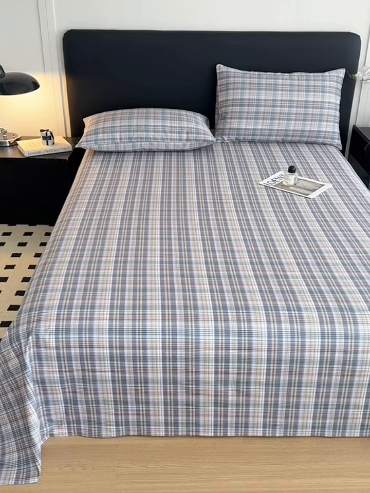 91家纺网 家纺一手货源 找家纺 女子家纺 2026新款40支13070全棉纯棉简约格子A版单床单床单单件 雾蓝格