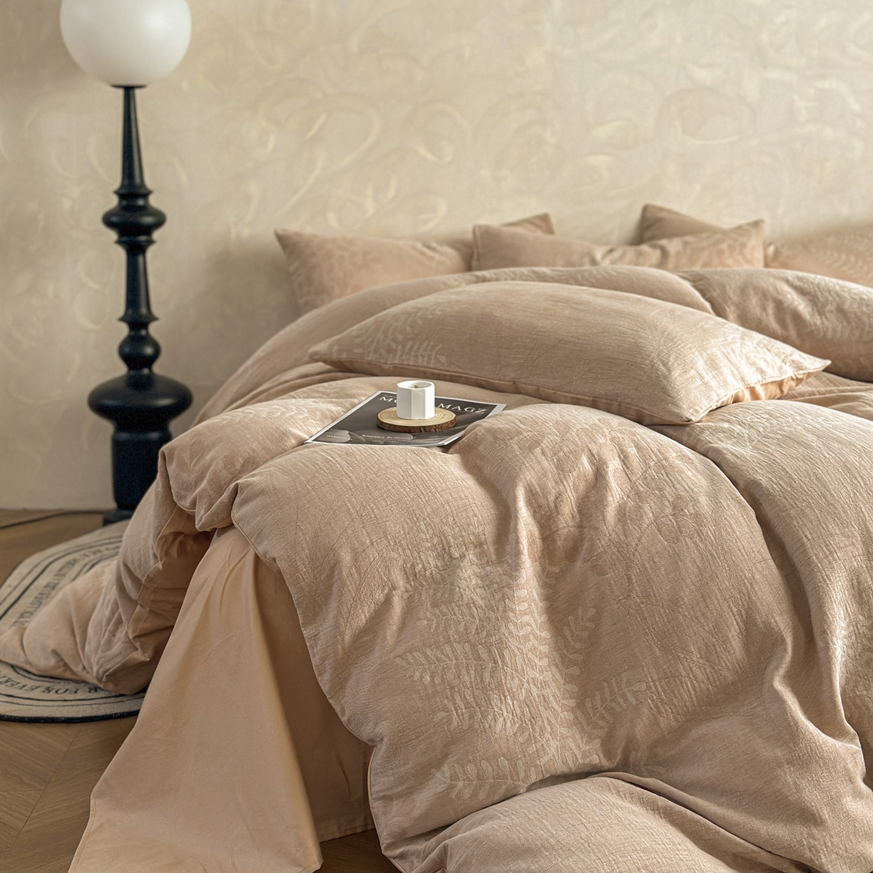 91家纺网 家纺一手货源 找家纺 田野 2026新款全棉水洗提花三层纱四件套 卡维  粉驼