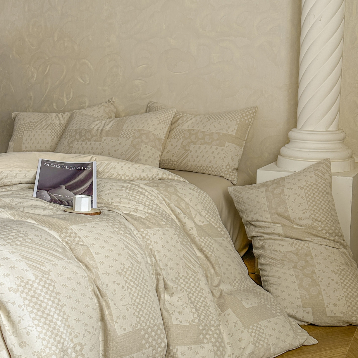 91家纺网 家纺一手货源 找家纺 田野 2026新款全棉水洗提花三层纱四件套 浮光 米驼