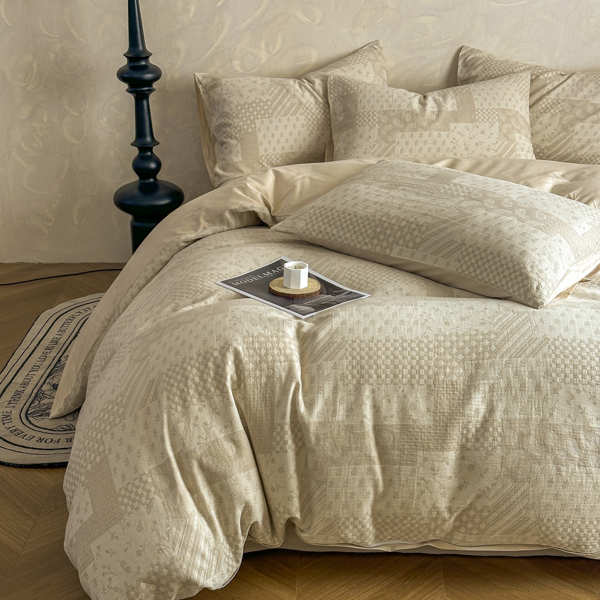 91家纺网 家纺一手货源 找家纺 田野 2026新款全棉水洗提花三层纱四件套 浮光 米驼