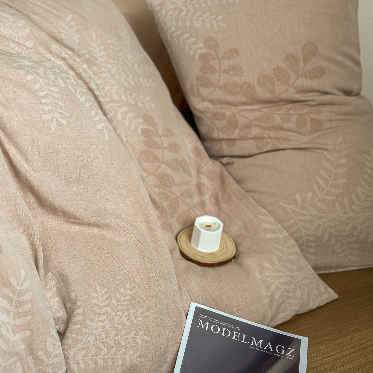 91家纺网 家纺一手货源 找家纺 田野 2026新款全棉水洗提花三层纱四件套 卡维  粉驼