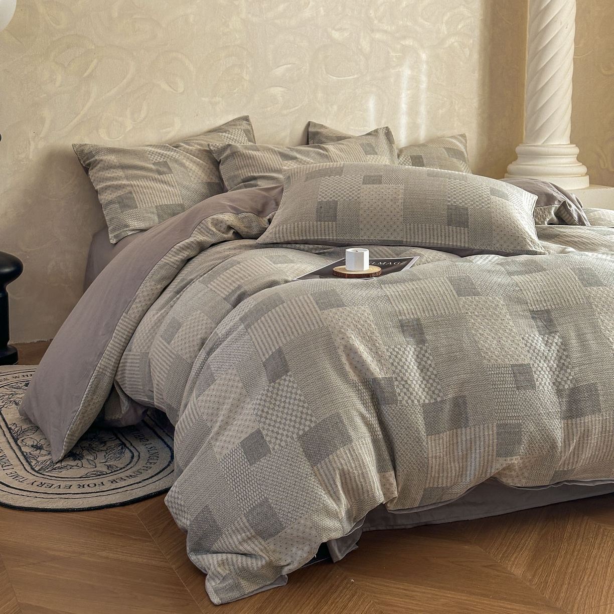 91家纺网 家纺一手货源 找家纺 田野 2026新款全棉水洗提花三层纱四件套 半糖主义 米灰