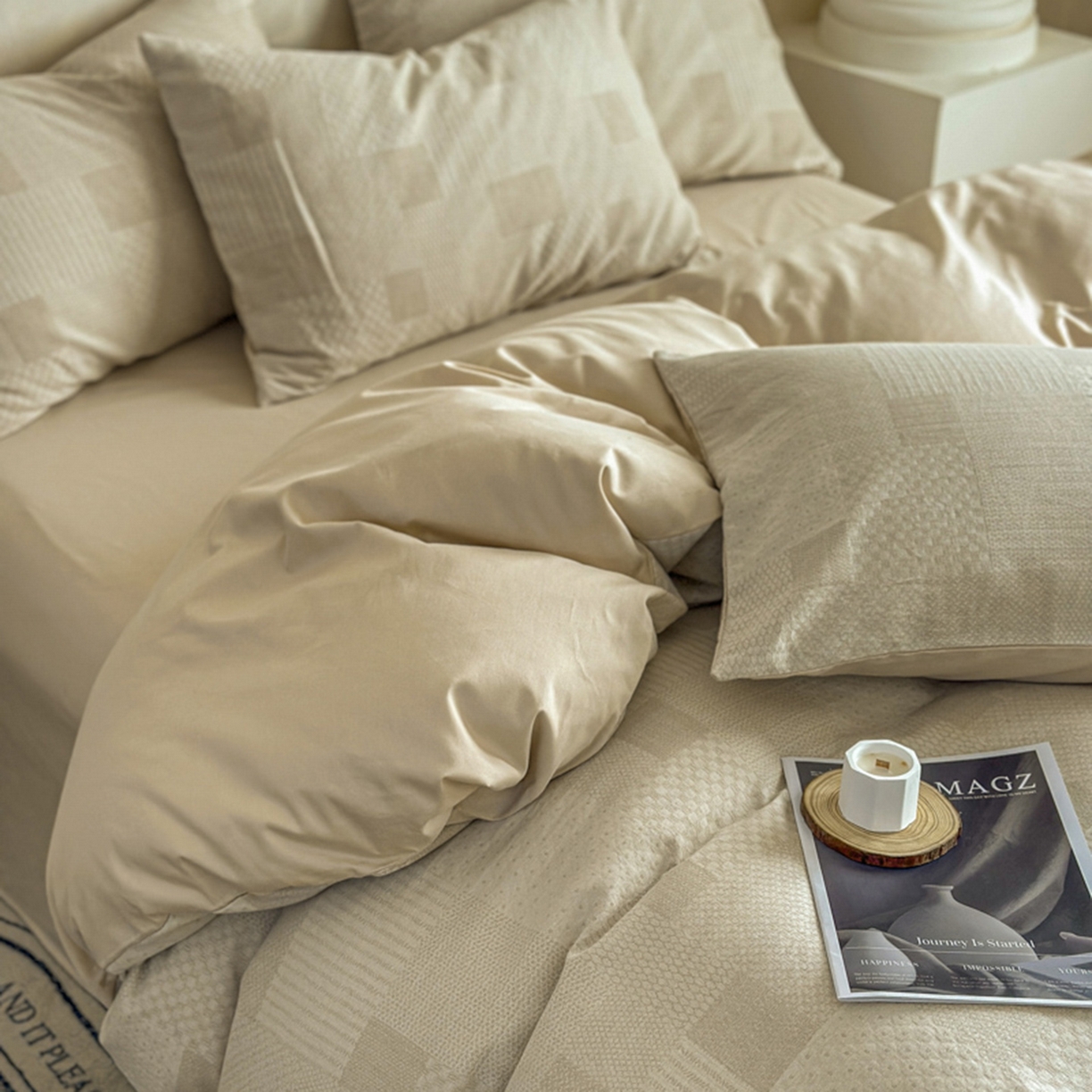 91家纺网 家纺一手货源 找家纺 田野 2026新款全棉水洗提花三层纱四件套 半糖主义 米驼