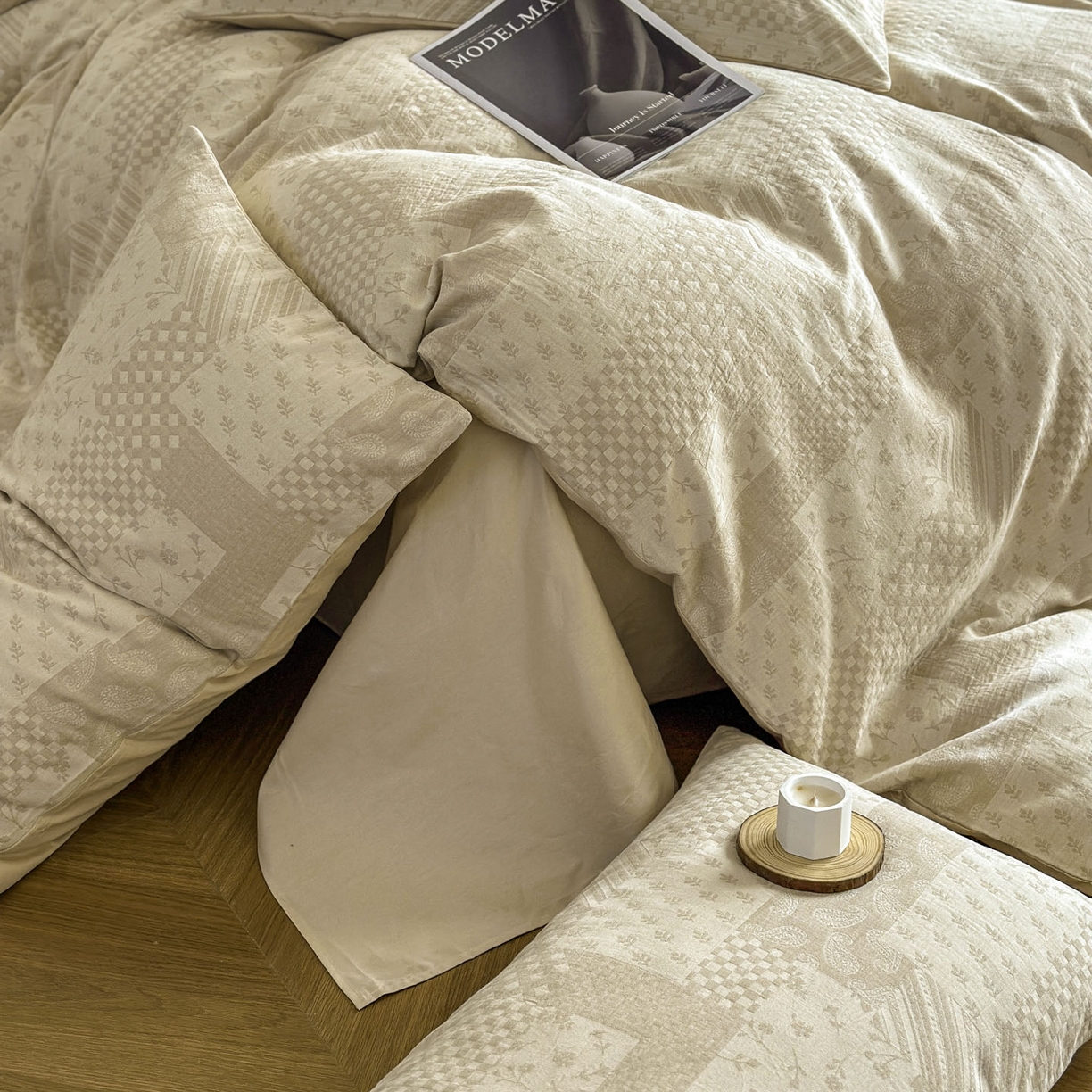 91家纺网 家纺一手货源 找家纺 田野 2026新款全棉水洗提花三层纱四件套 浮光 米驼