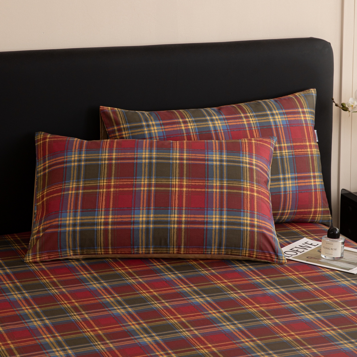 91家纺网 家纺一手货源 找家纺 女子家纺 2026新款40支13070全棉纯棉简约格子A版单床单床单单件 英伦-炽焰红