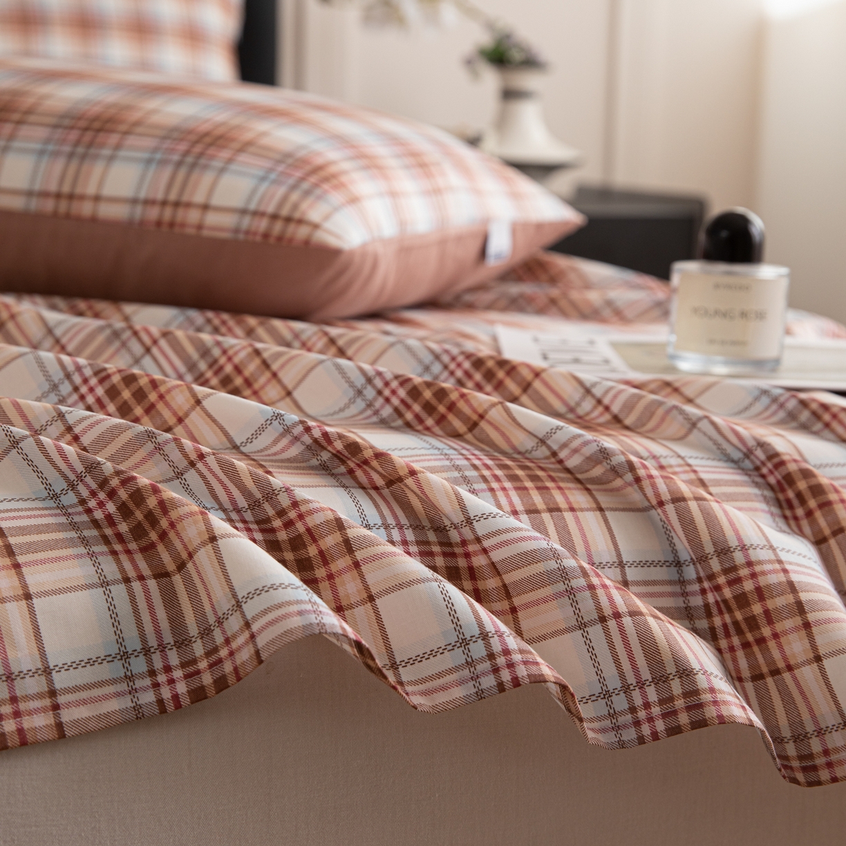 91家纺网 家纺一手货源 找家纺 女子家纺 2026新款40支13070全棉纯棉简约格子A版单床单床单单件 英伦-焦糖