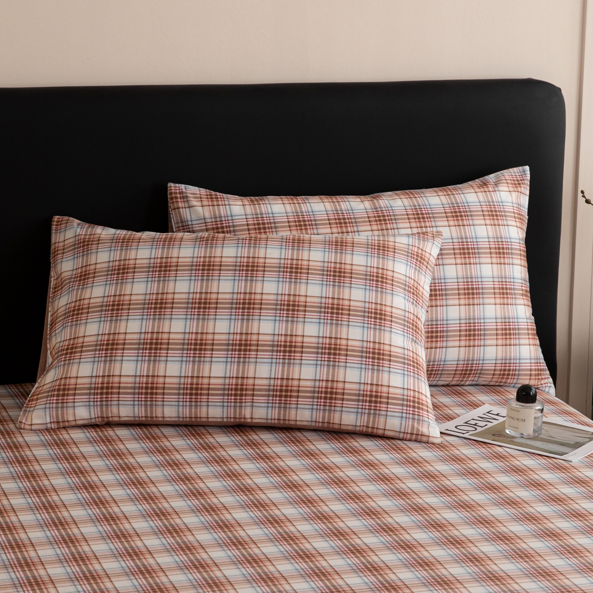 91家纺网 家纺一手货源 找家纺 女子家纺 2026新款40支13070全棉纯棉简约格子A版单床单床单单件 英伦-焦糖