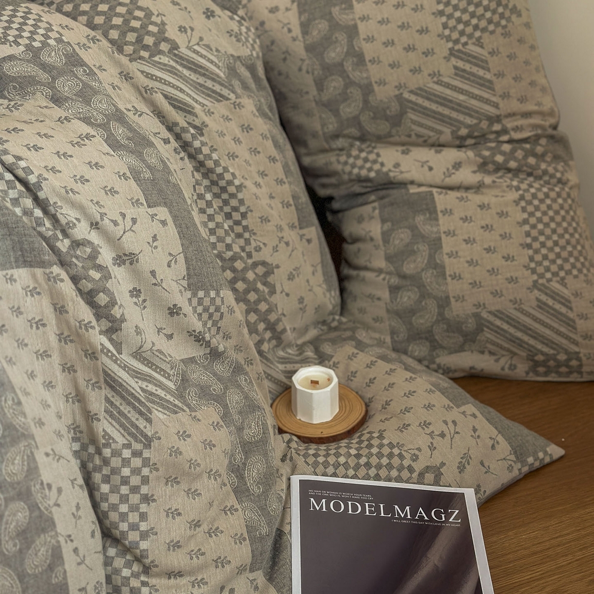 91家纺网 家纺一手货源 找家纺 田野 2026新款全棉水洗提花三层纱四件套 浮光 米灰