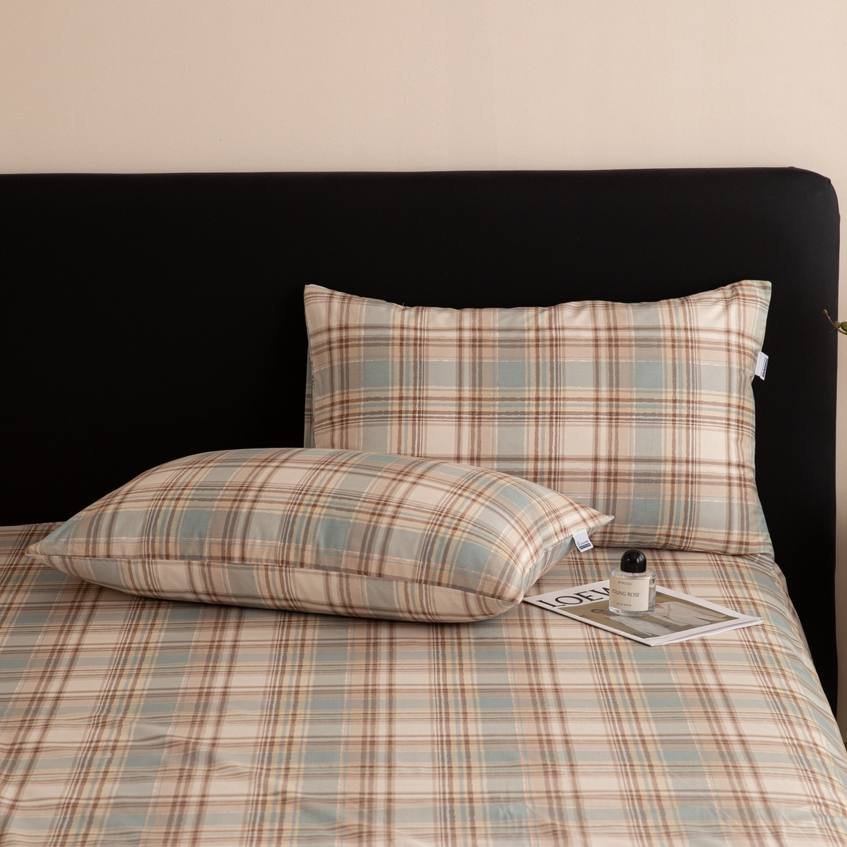 91家纺网 家纺一手货源 找家纺 女子家纺 2026新款40支13070全棉纯棉简约格子A版单床单床单单件 英伦-蓝咖