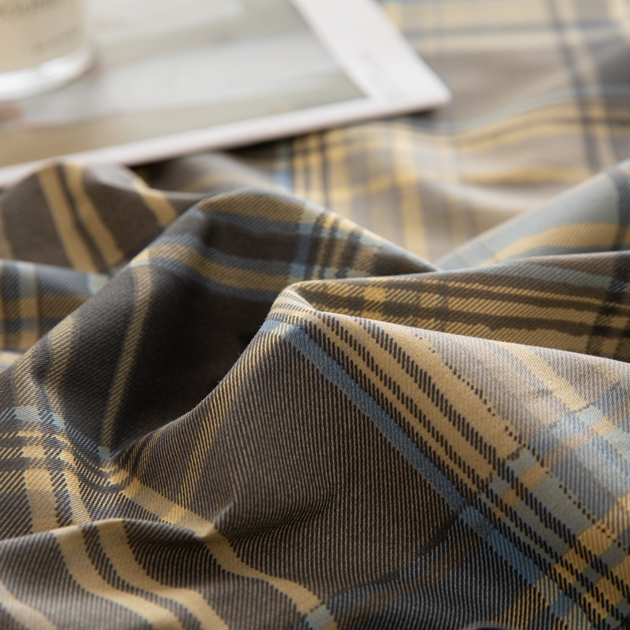 91家纺网 家纺一手货源 找家纺 女子家纺 2026新款40支13070全棉纯棉简约格子A版单床单床单单件 英伦-青澜